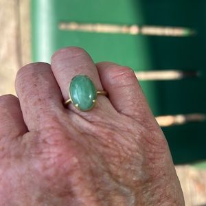Brand New Gabriella Kiss Burmese Jade 18k Gold Ring, size 6.5